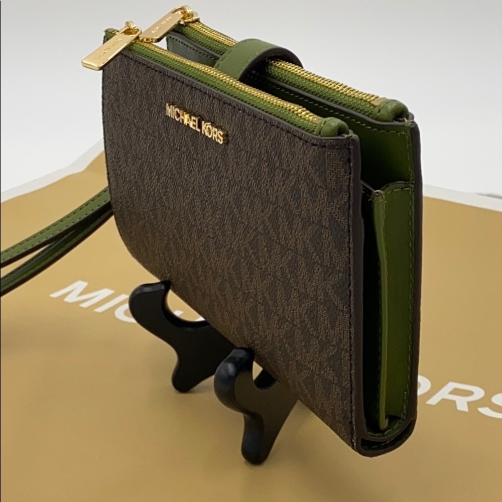 MICHAEL KORS LARGE DOUBLE ZIP WRISTLET EVERGREEN - Picture 7 of 16